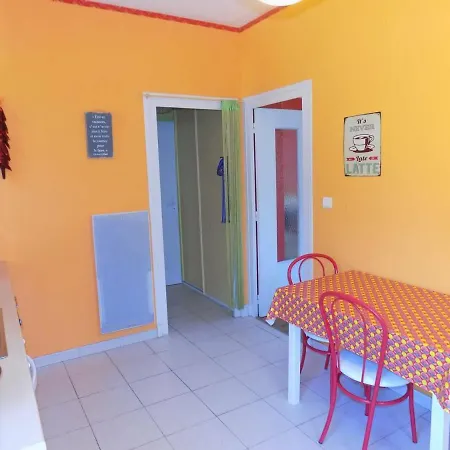 Сasa de vacaciones Maison Saint-Palais-Sur-Mer, 3 Pieces, 5 Personnes - Fr-1-305A-52 *